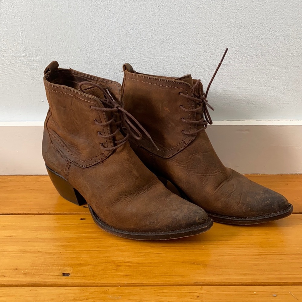 Frye Lace-Up Sacha Ankle Boots in Brown Suede